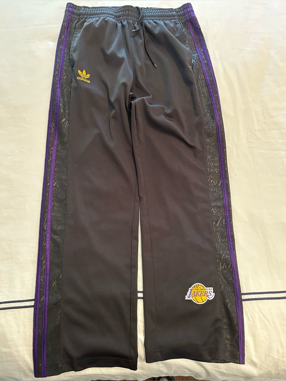 RARE Adidas Limited Edition Lis Angeles Lakers Warm-Up Pants - Medium